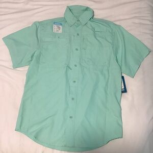 Men’s fishing shirt with sun protection, vents! BNWT